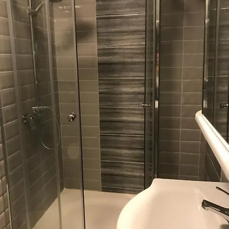 Apartment Tisza Gyongye Apartmanhaz Szeged