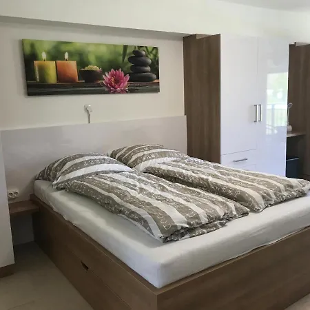 Apartment Tisza Gyongye Apartmanhaz Szeged