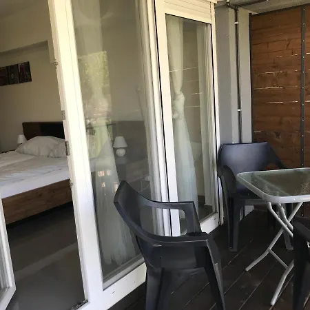 Tisza Gyongye Apartmanhaz
