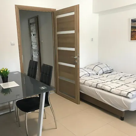 Apartment Tisza Gyongye Apartmanhaz *