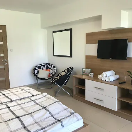 Tisza Gyongye Apartmanhaz Apartment *