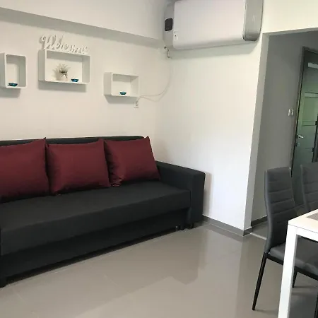 Apartment Tisza Gyongye Apartmanhaz Szeged