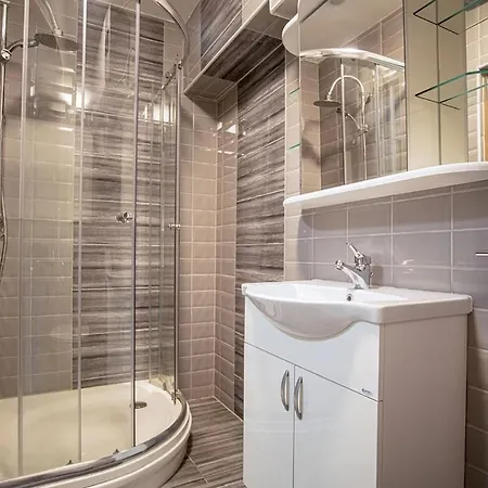 Tisza Gyongye Apartmanhaz Apartment *