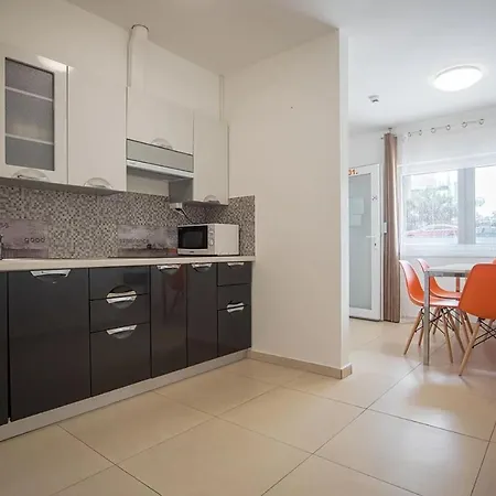 Tisza Gyongye Apartmanhaz Szeged