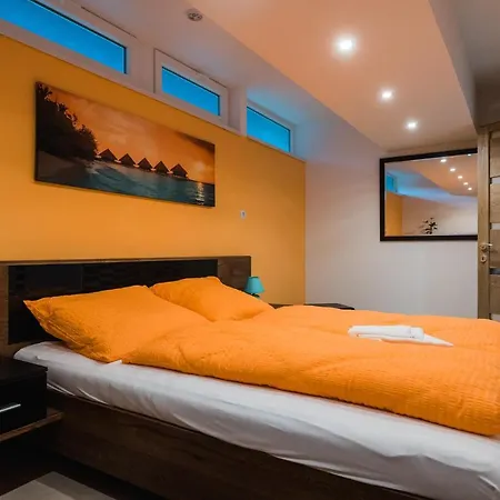 Apartment Tisza Gyongye Apartmanhaz Szeged