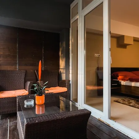 Apartment Tisza Gyongye Apartmanhaz